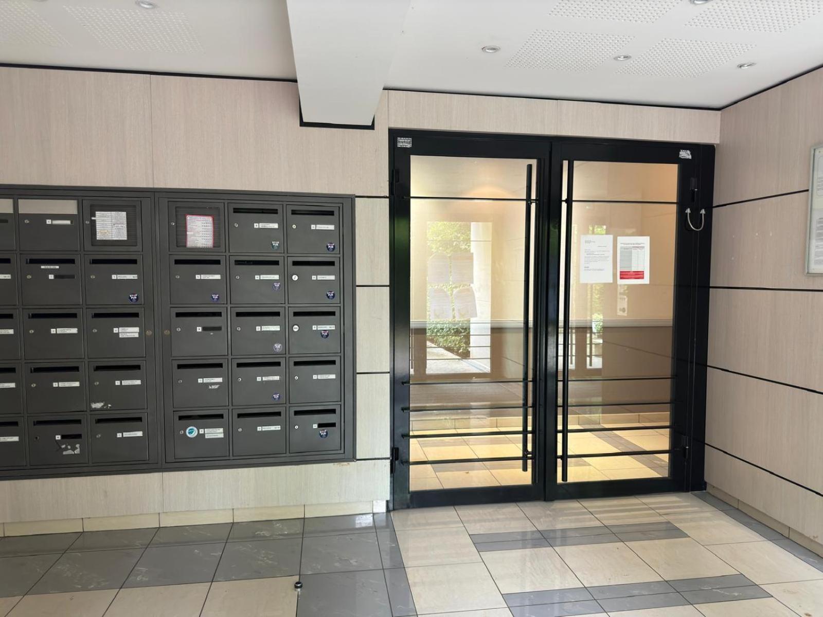 Appartement Magnolia 40M2, Parking Et Wifi Gratuit Μοντεβρέν Εξωτερικό φωτογραφία