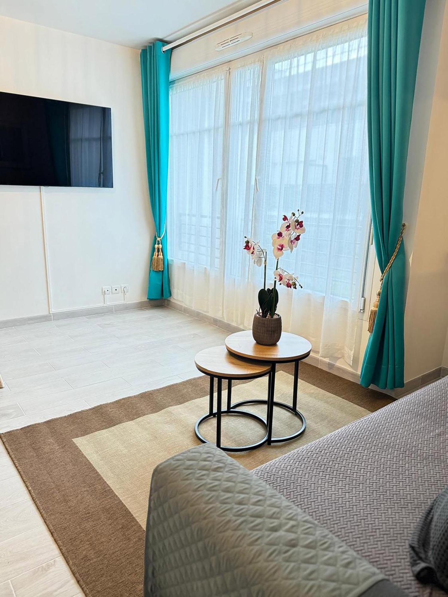 Appartement Magnolia 40M2, Parking Et Wifi Gratuit Μοντεβρέν Εξωτερικό φωτογραφία